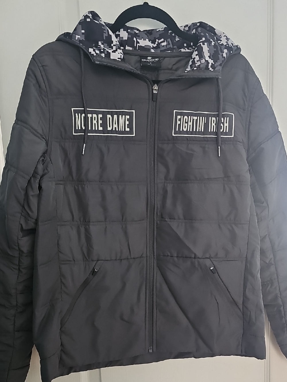 Notre Dame Fightin' Irish Men's Black Puffer Jacket with Hood